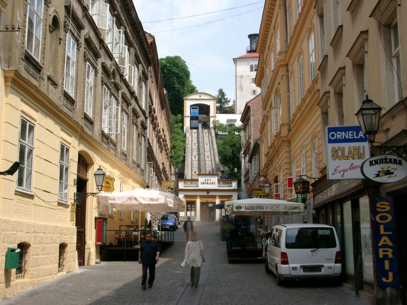 Zagreb: Zahnradbahn und Lotrščak-Turm (2003)